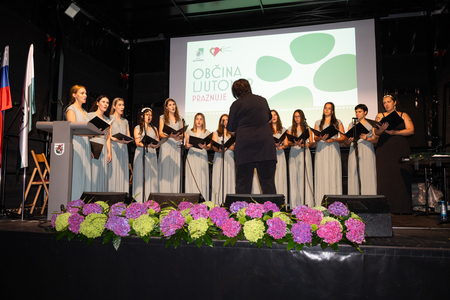 Slavnostna_Prireditev_Nagrad_Priznanj_25-30 – kopija